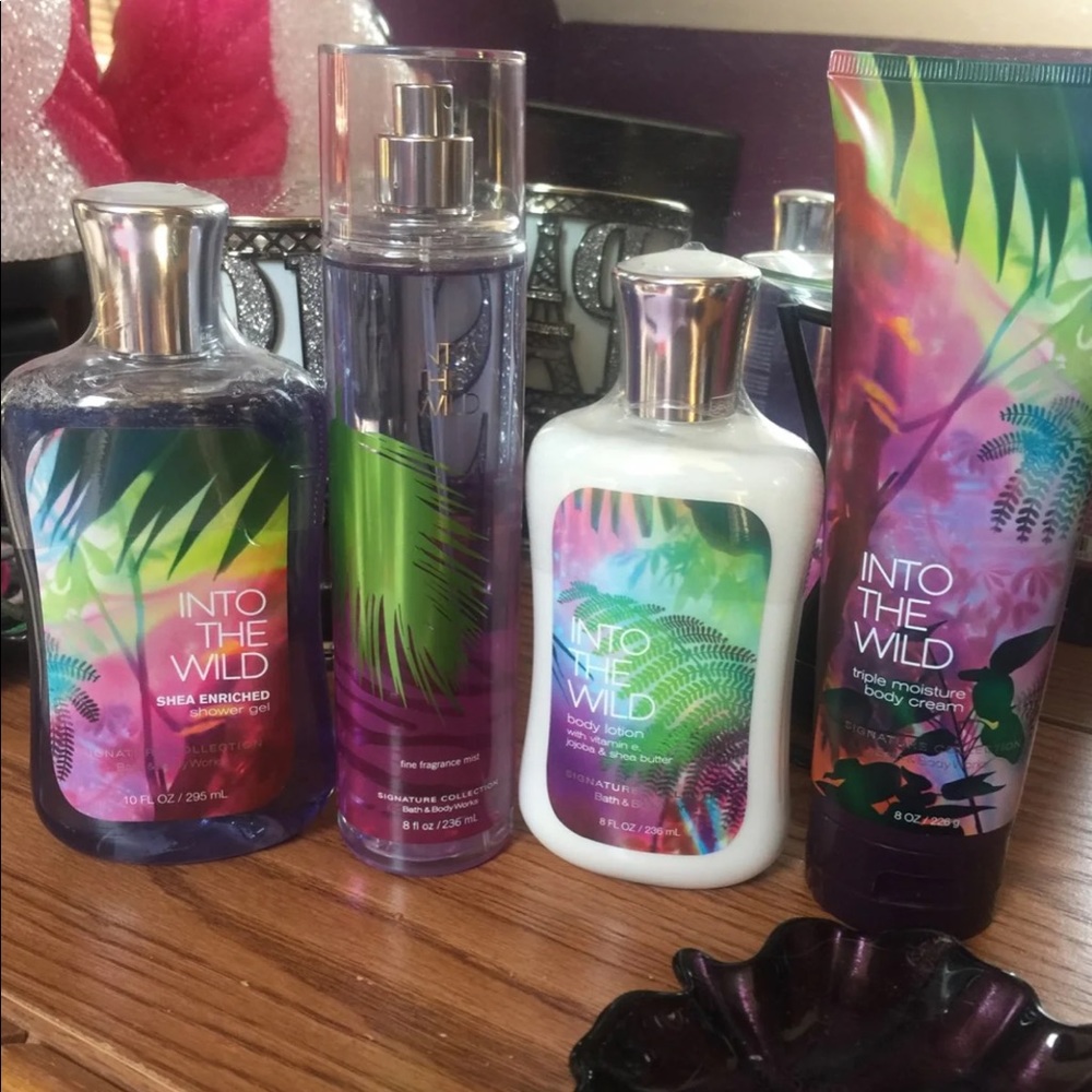 Into the Wild Set new sealed bbw